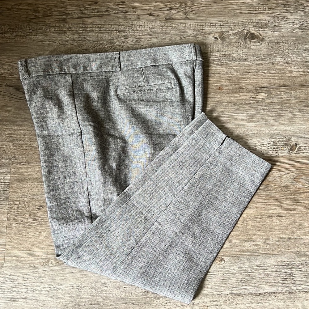 Banana Republic women Gray pants Slone Fit Size 16S